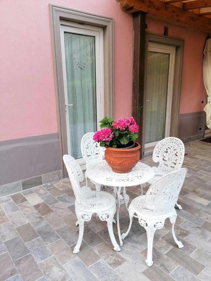 B&B La Rosa Nel Verde Lucca Eksteriør billede