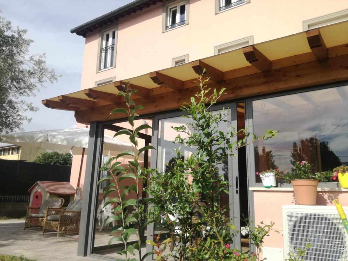 B&B La Rosa Nel Verde Lucca Eksteriør billede
